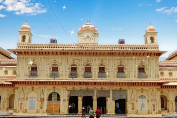 Kanak Bhawan Ayodhya Tour Package from Patna 